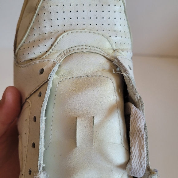 Vintage Nike Air Force One Youth White Shoes 6 US with Laces Sneakers - Picture 6 of 6